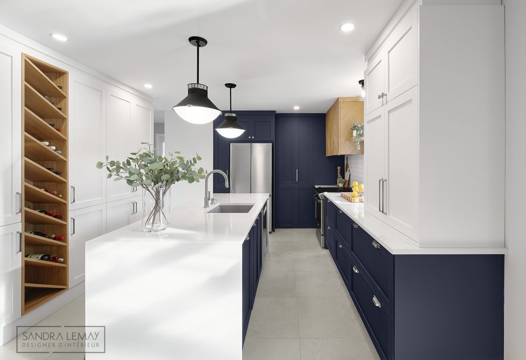 UNE CUISINE BLEUE QUI NOUS TRANSPORTE — Design intérieur — photo projet 3