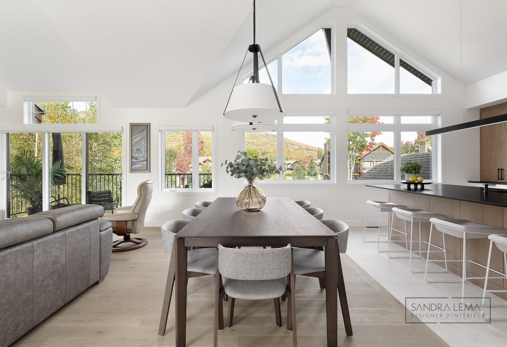 AMÉNAGEMENT DE MAISON AVEC VUE SUR LES MONTAGNES — Design intérieur — photo projet 1